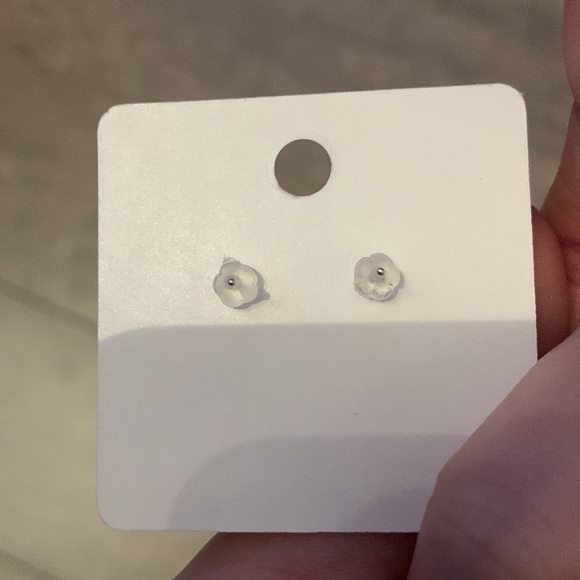 Brand new dainty sterling silver triangular studs - Picture 3 of 4